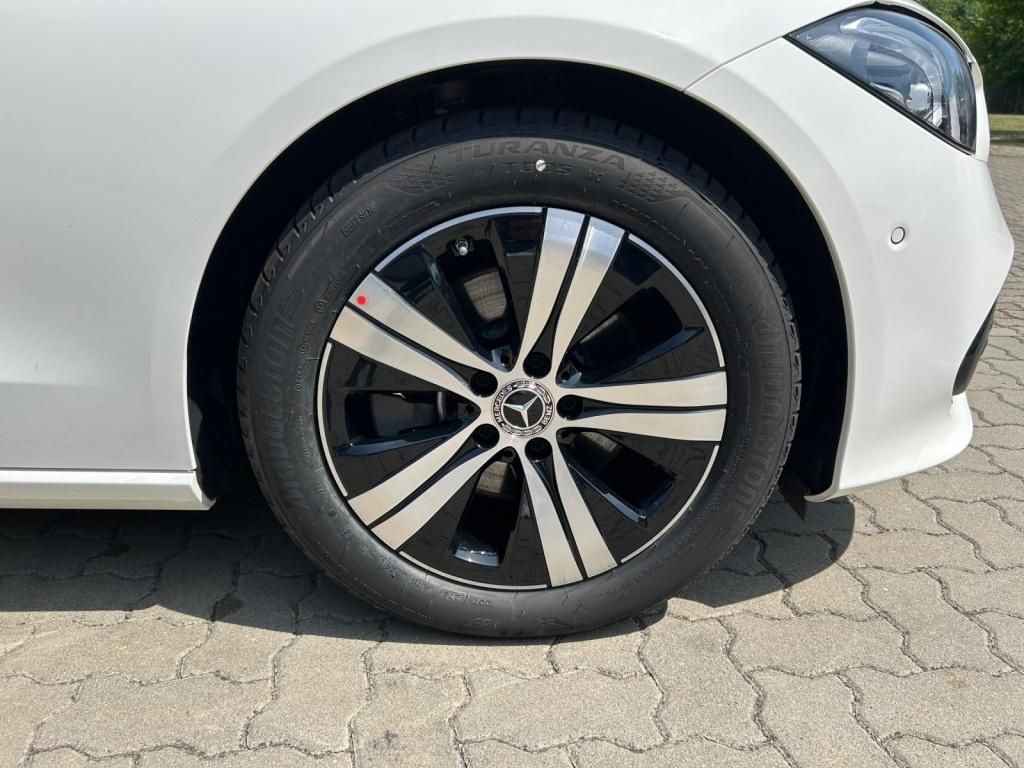 Mercedes-Benz C 220 2024