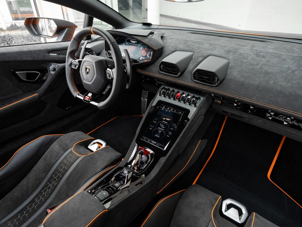 Lamborghini Huracán 2024