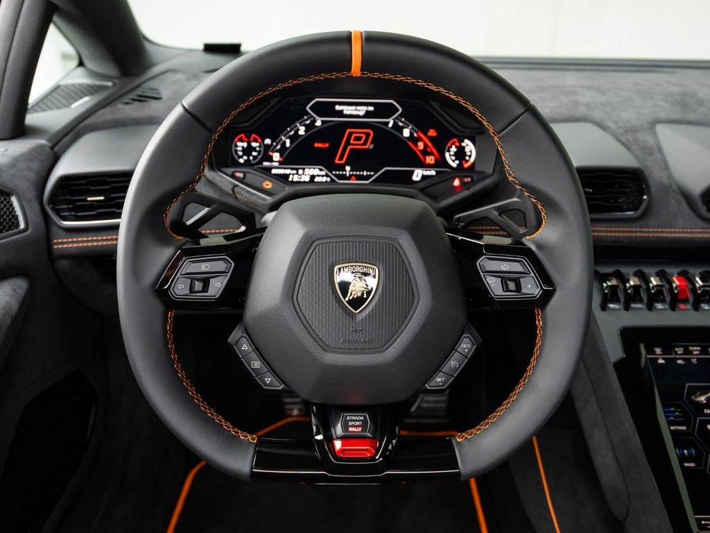 Lamborghini Huracán 2024