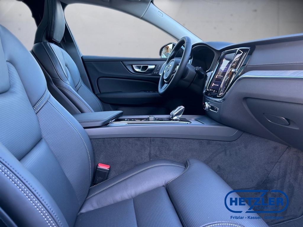 Volvo V60 Cross Country 2024