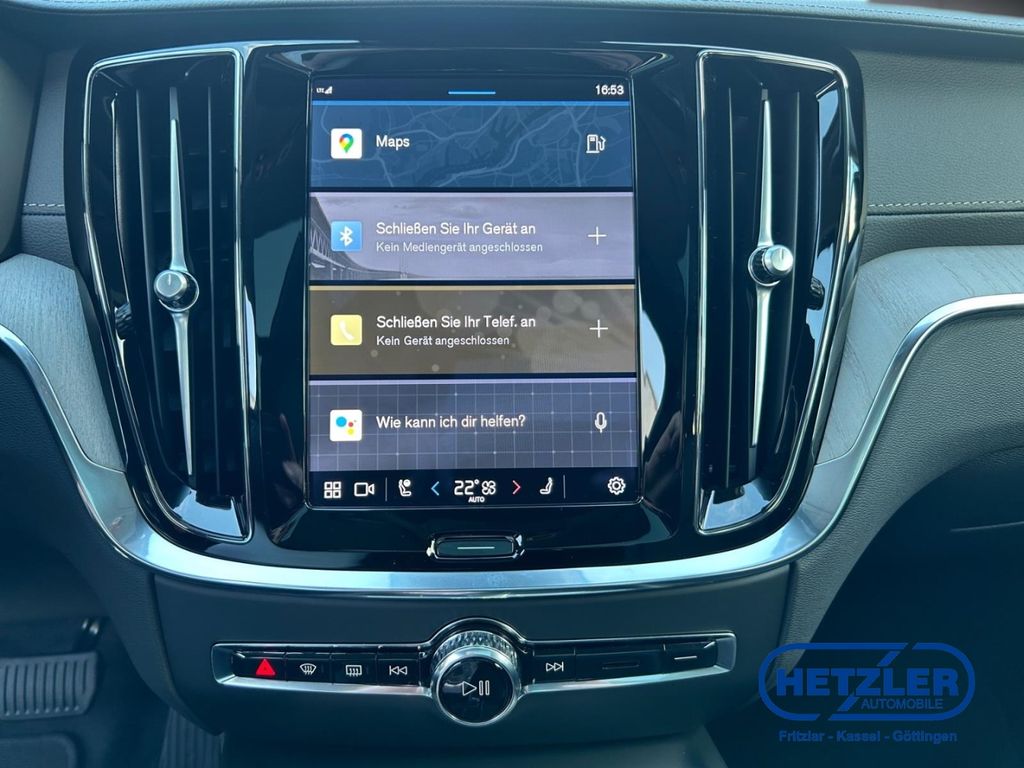 Volvo V60 Cross Country 2024