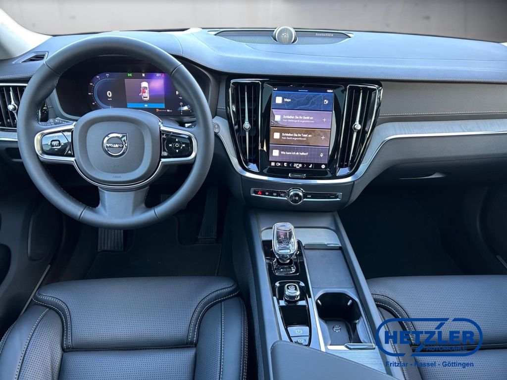 Volvo V60 Cross Country 2024