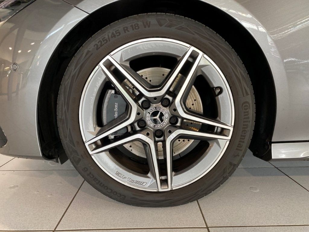 Mercedes-Benz CLA 200 2024