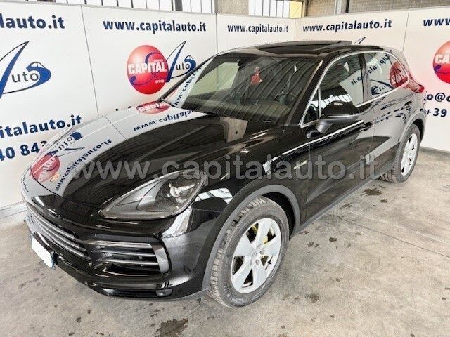Porsche Cayenne 2021