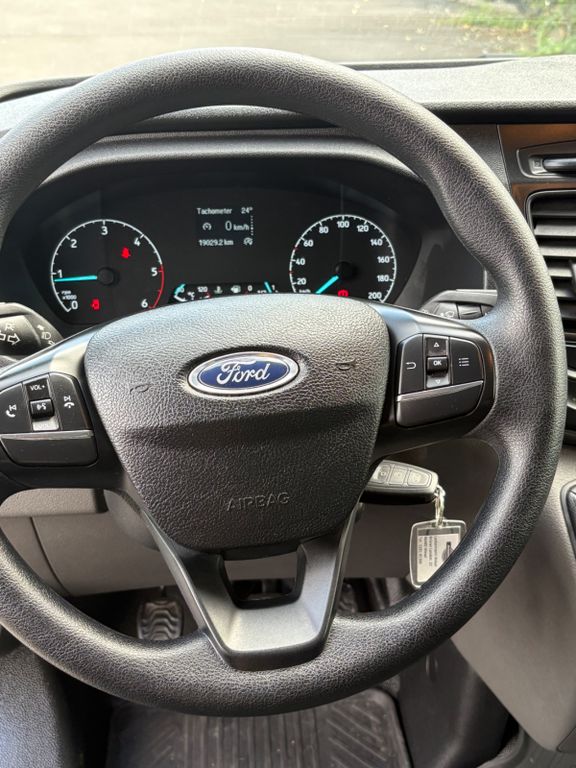 Ford Transit 2022