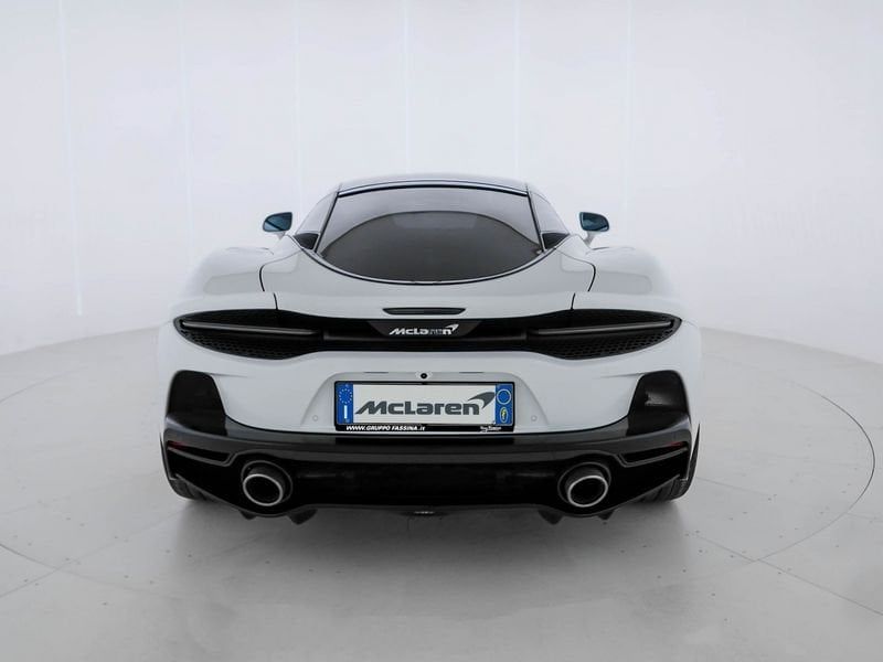 McLaren GT 2025