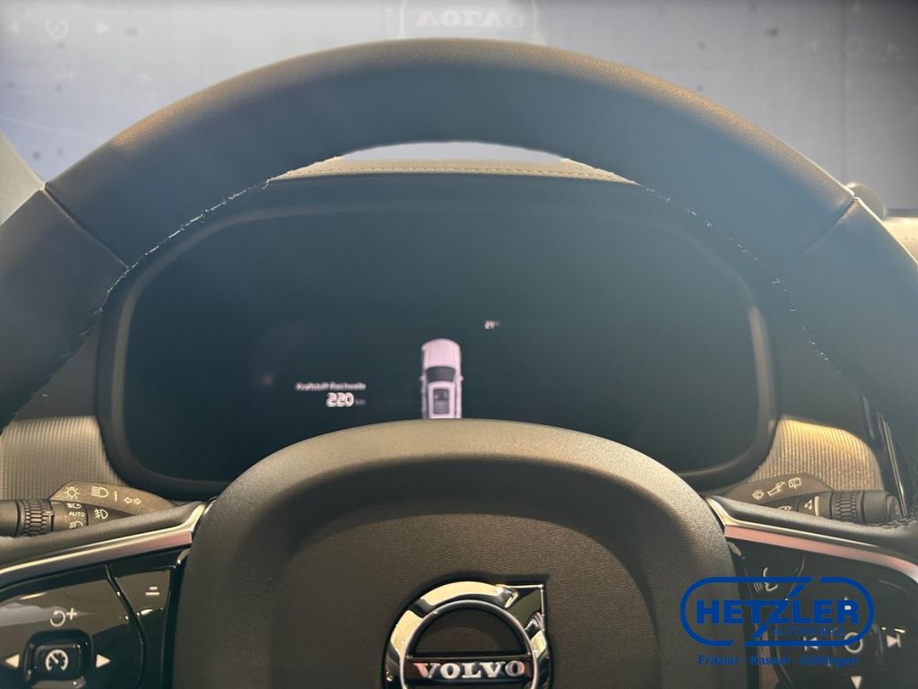 Volvo V90 Cross Country 2025