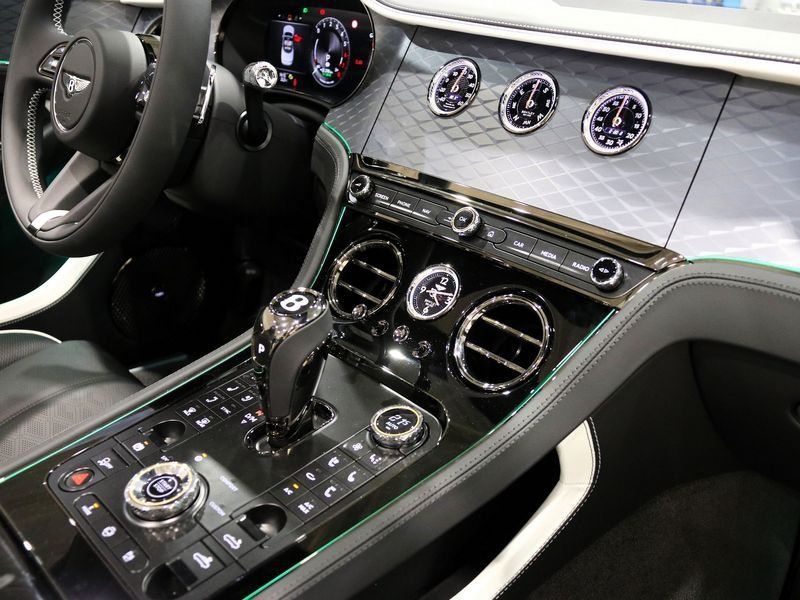 Bentley Continental 2024