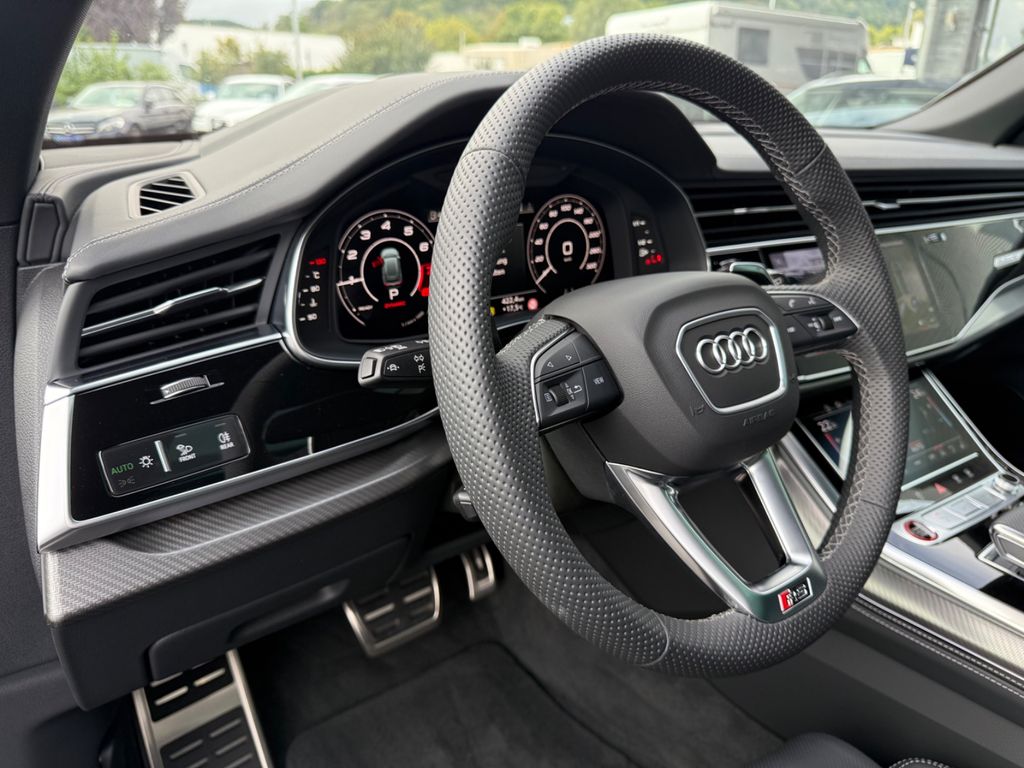 Audi RSQ8 2025