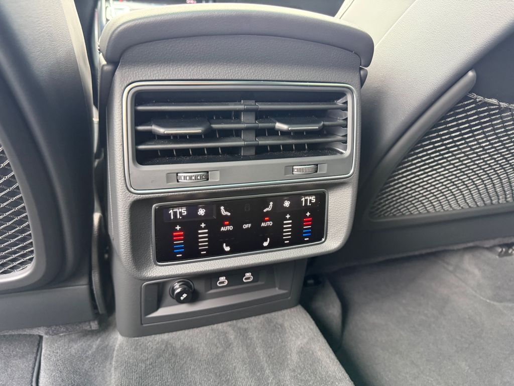 Audi RSQ8 2025