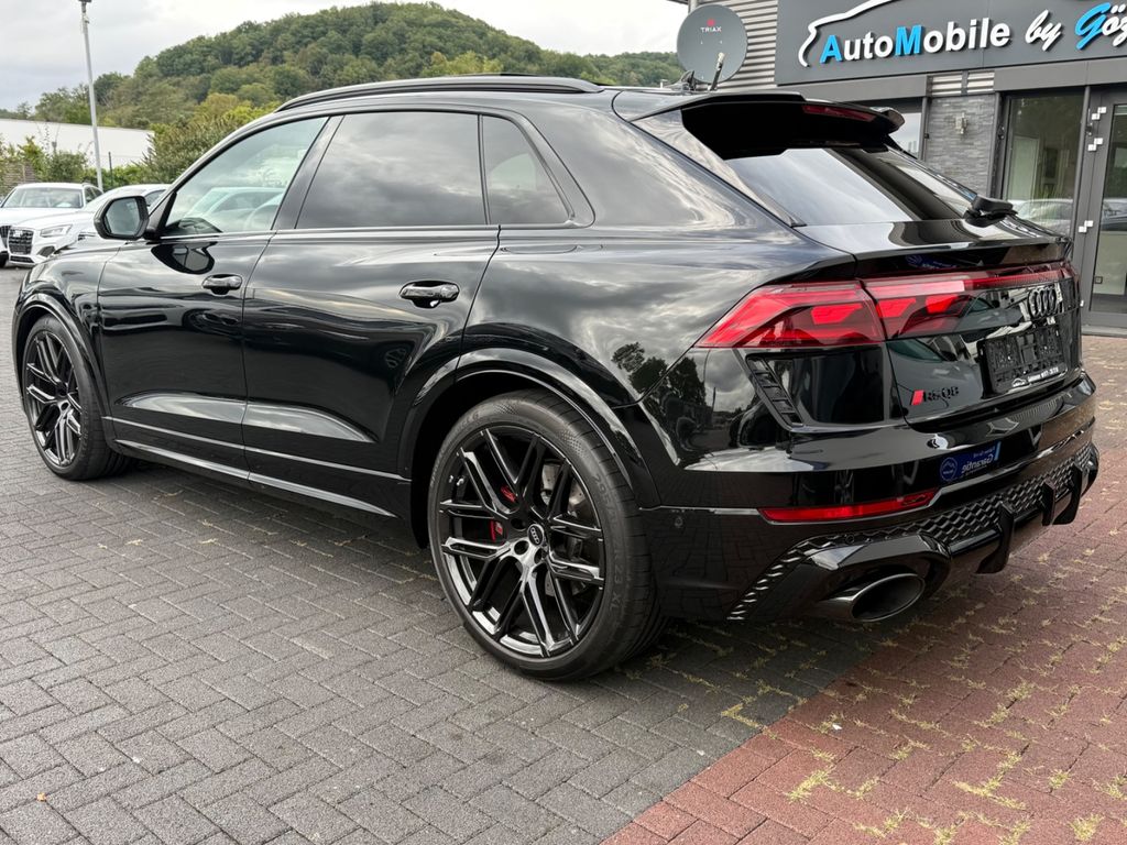 Audi RSQ8 2025