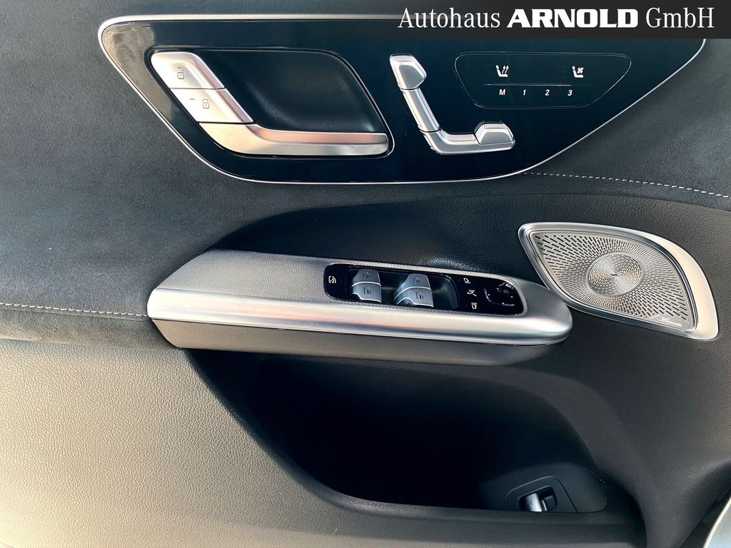 Mercedes-Benz EQE SUV 2024