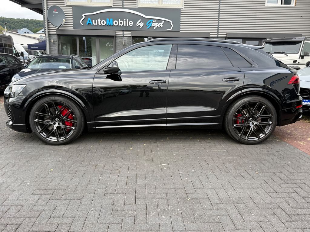 Audi RSQ8 2025