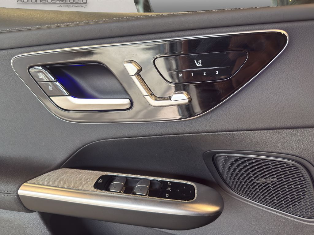 Mercedes-Benz GLC 300 2023