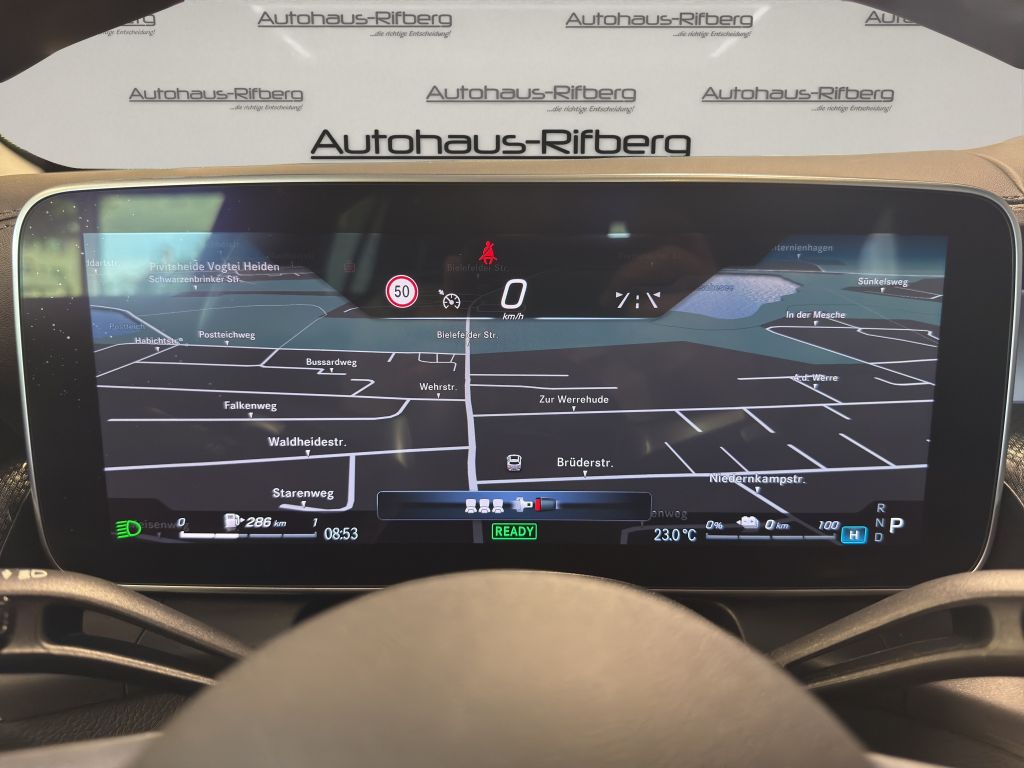 Mercedes-Benz GLC 300 2023