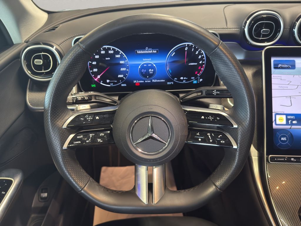 Mercedes-Benz GLC 300 2023