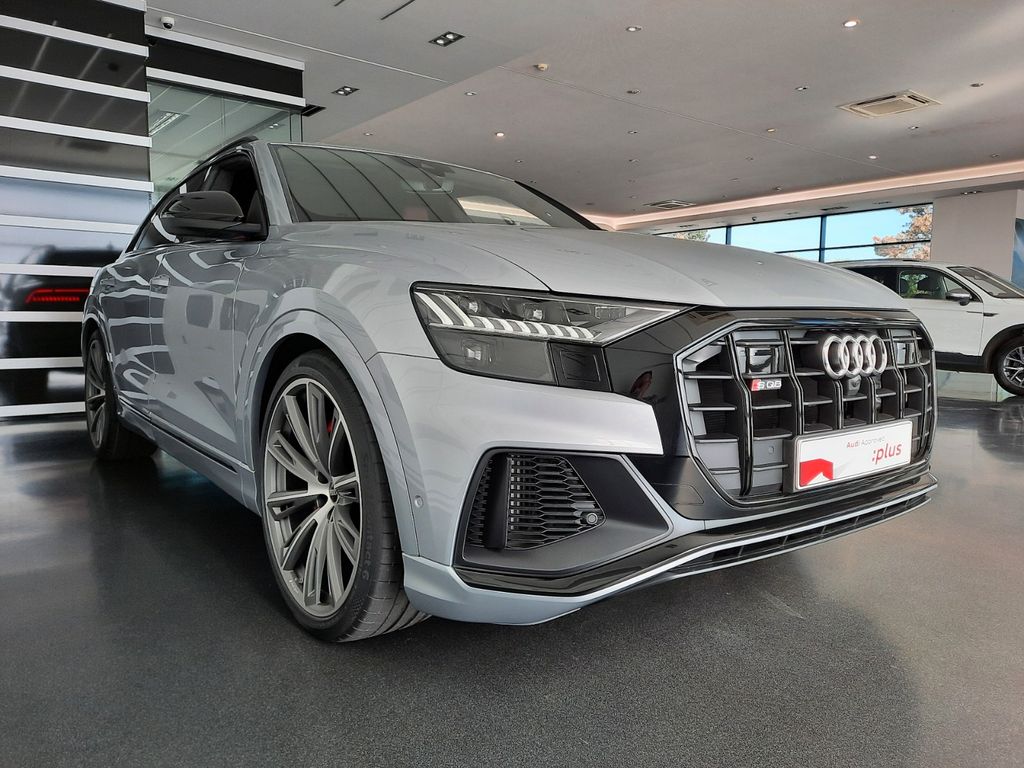 Audi SQ8 2021
