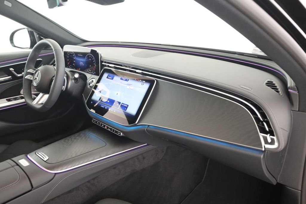 Mercedes-Benz E 300 2025