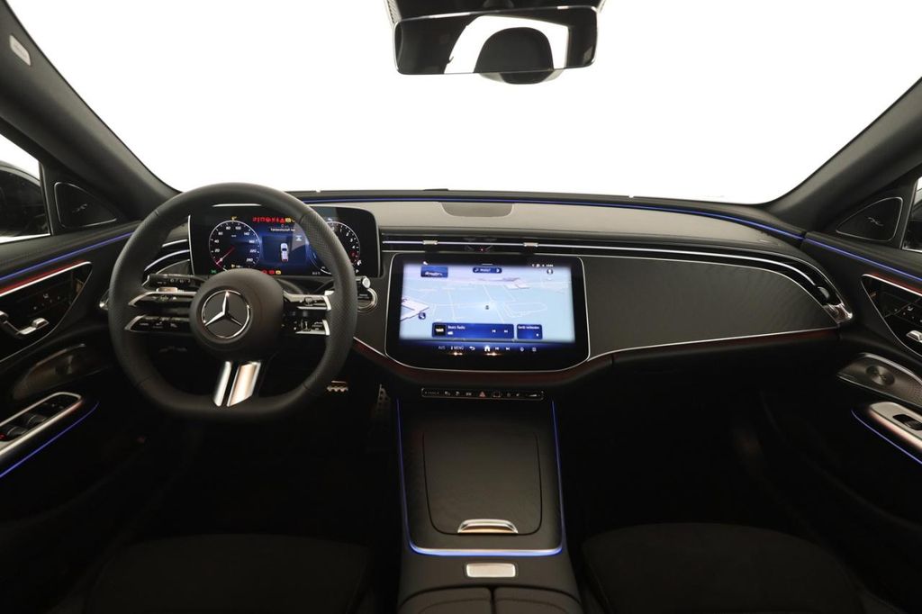 Mercedes-Benz E 300 2025