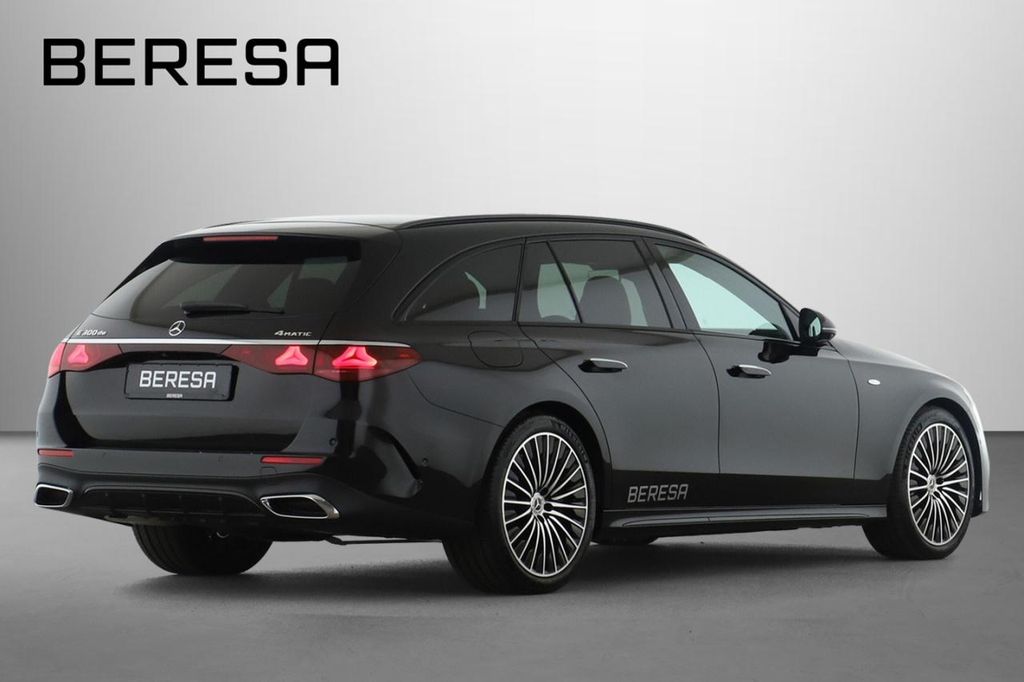 Mercedes-Benz E 300 2025