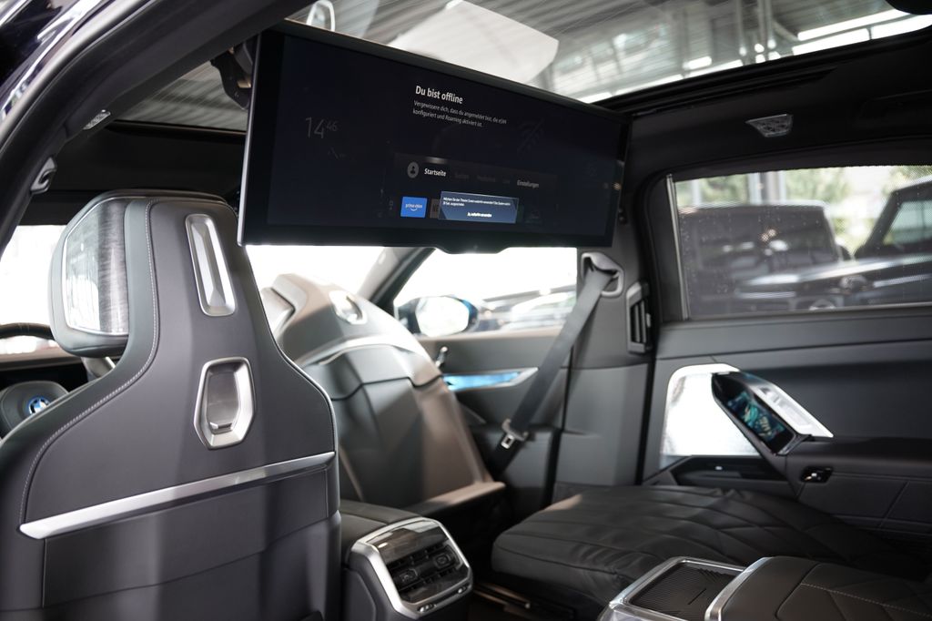 BMW i7 2025