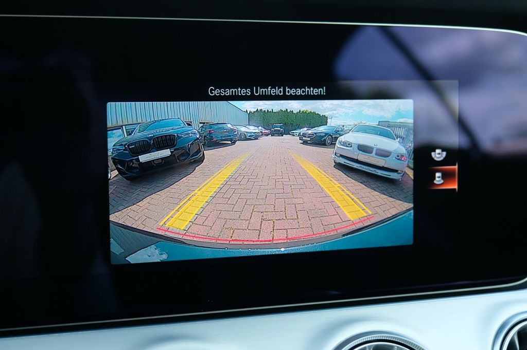 Mercedes-Benz E 220 2022