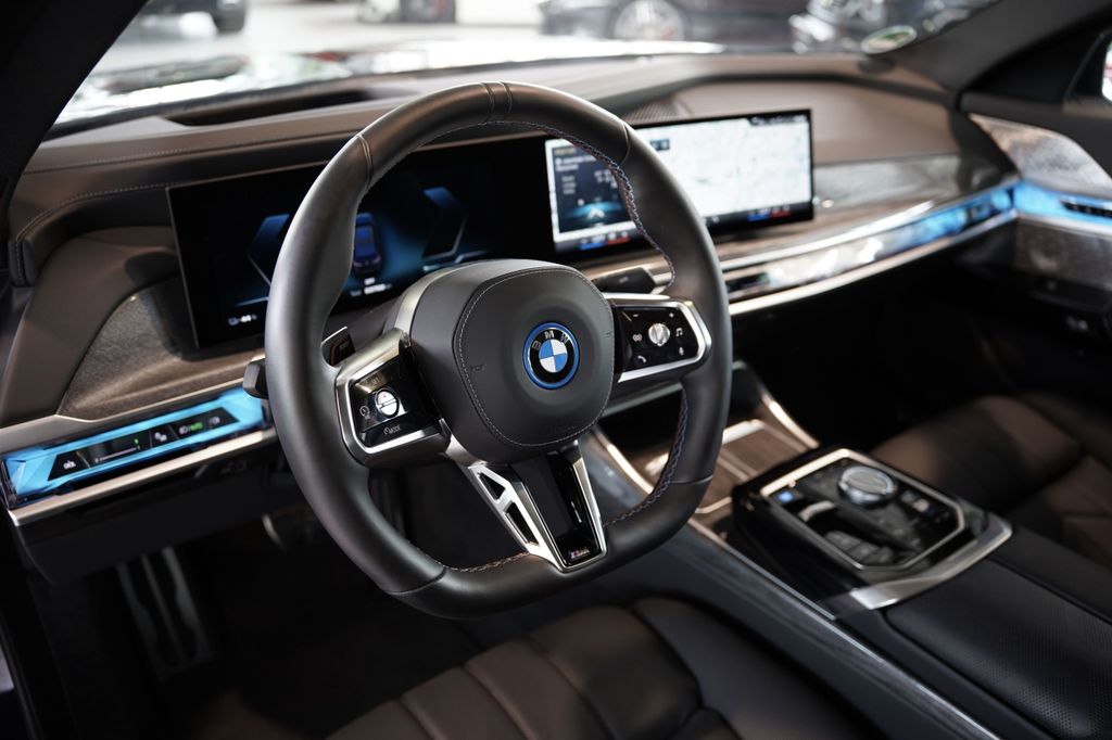 BMW i7 2025