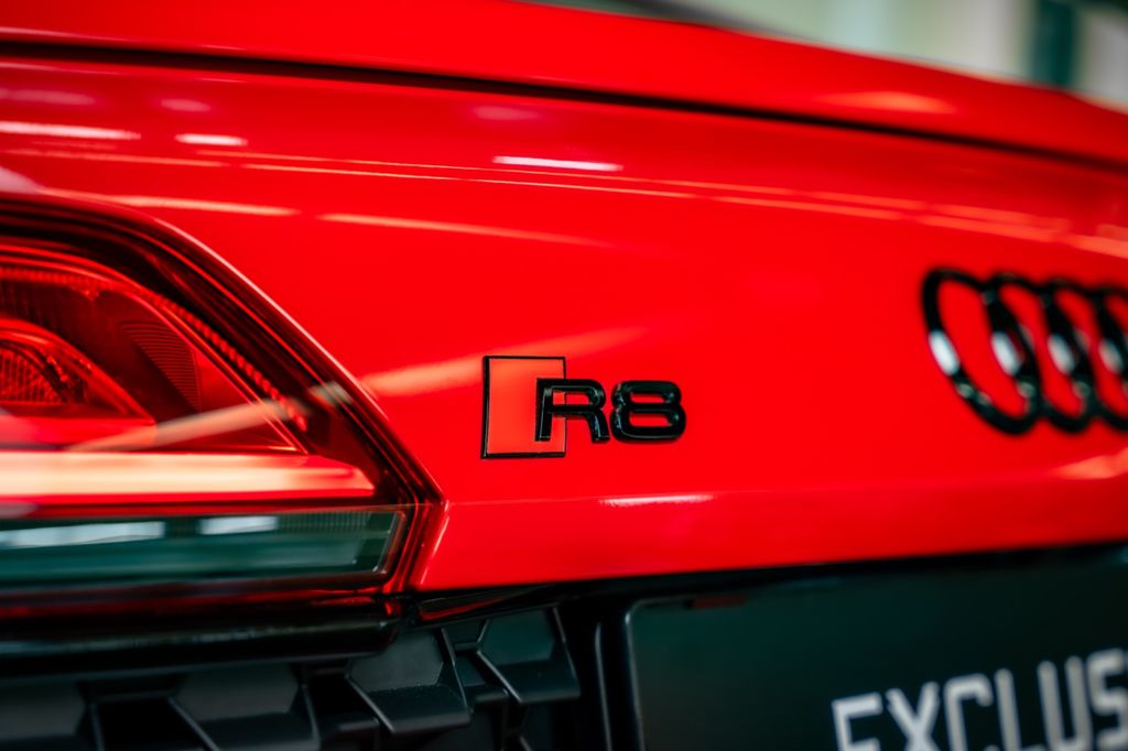 Audi R8