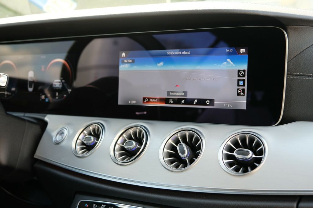 Mercedes-Benz E 220 2022