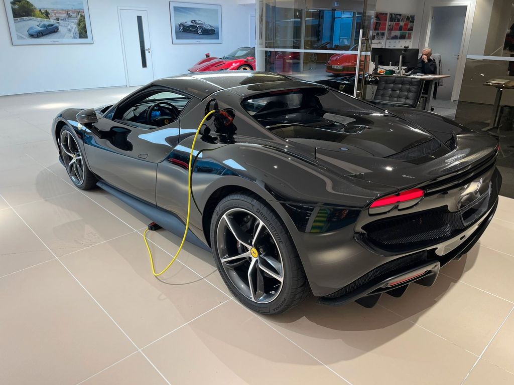 Ferrari 296 GTB 2024