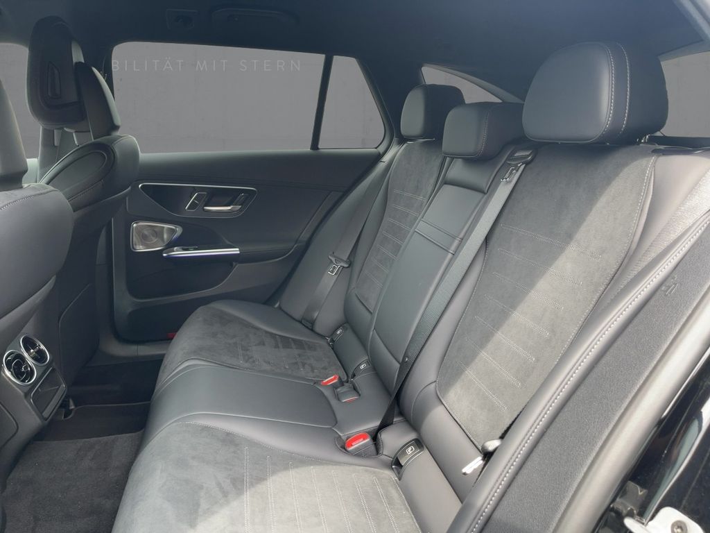 Mercedes-Benz C 300 2025