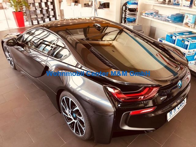 BMW i8 2017