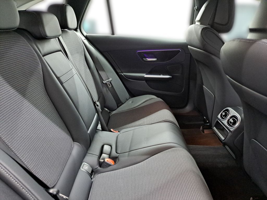 Mercedes-Benz C 200 2024