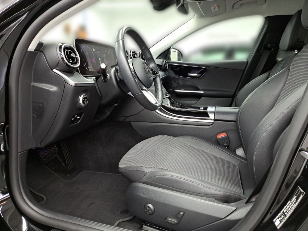 Mercedes-Benz C 200 2024