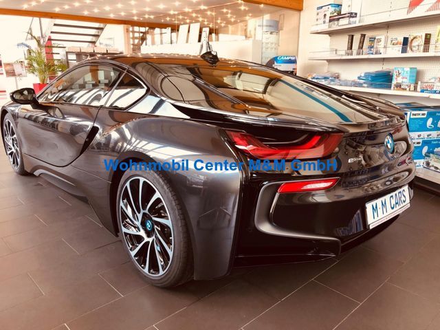 BMW i8 2017