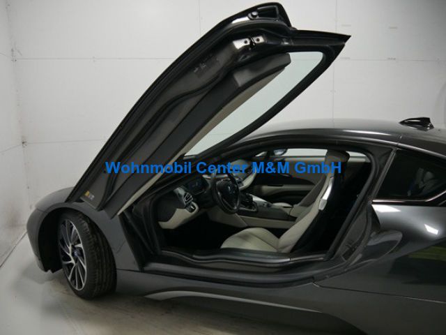 BMW i8 2017