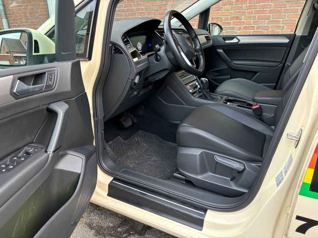 Volkswagen Touran 2024
