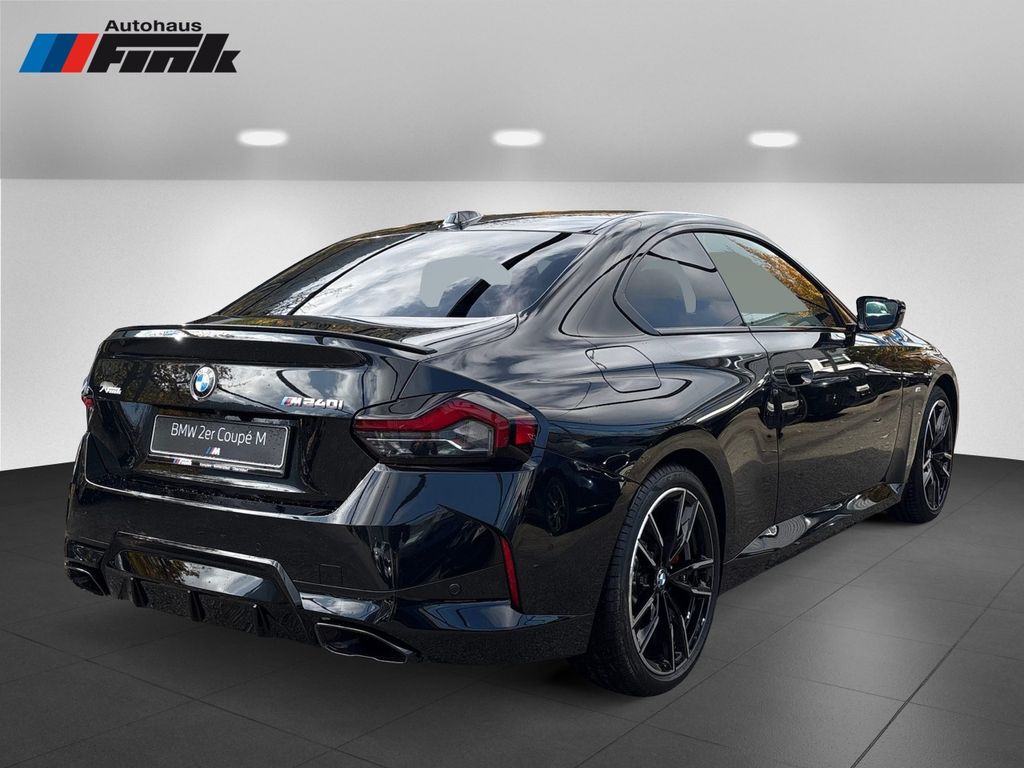 BMW M240i