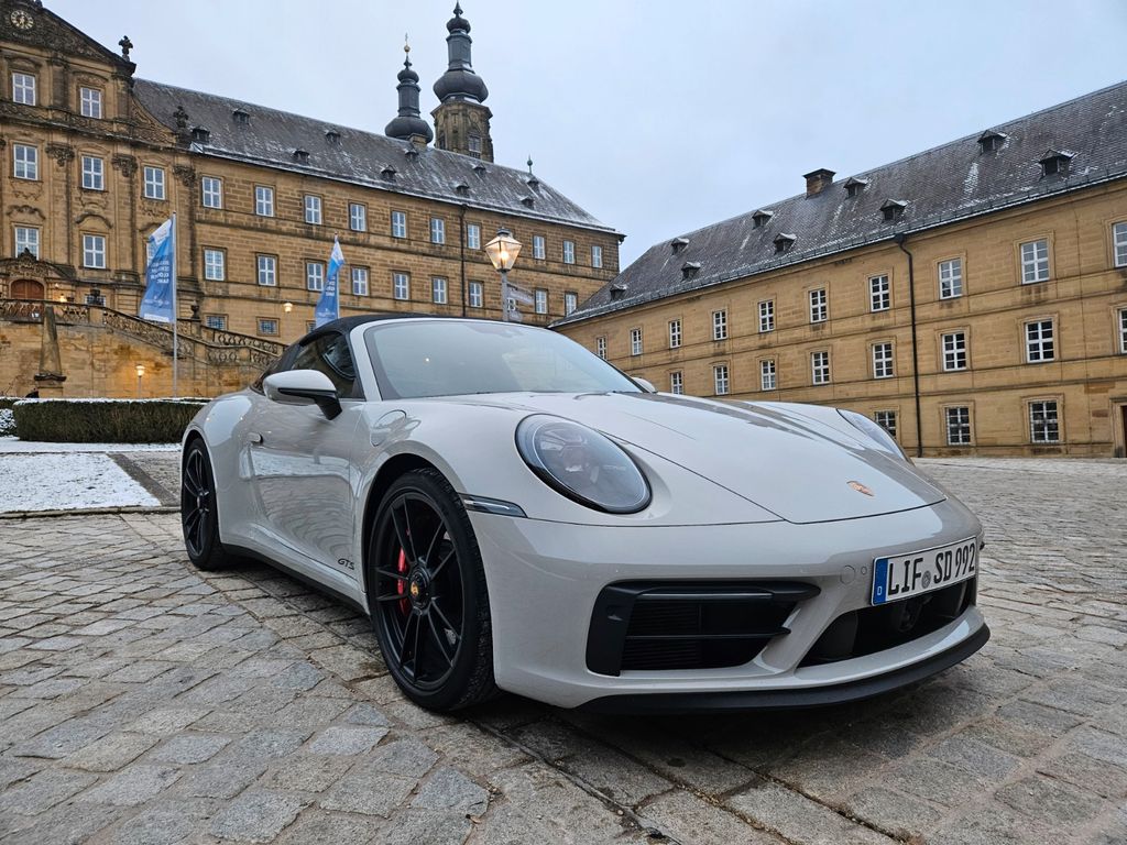 Porsche 992 2022