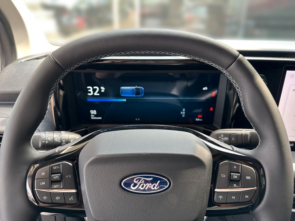 Ford Transit Courier 2025