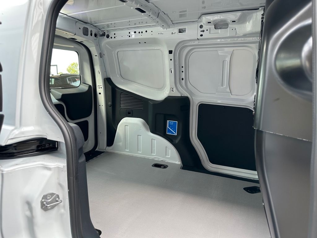 Ford Transit Courier 2025