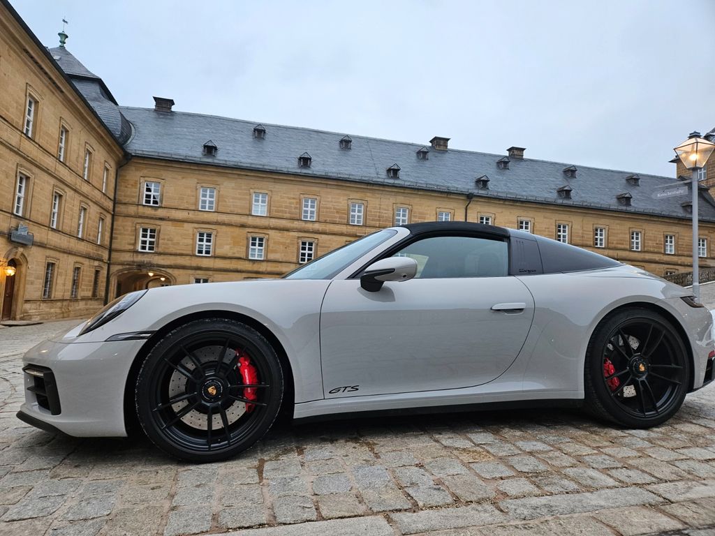 Porsche 992 2022