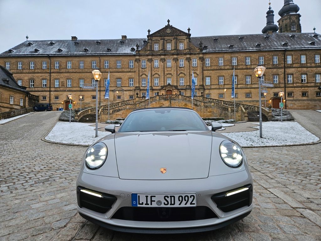 Porsche 992 2022