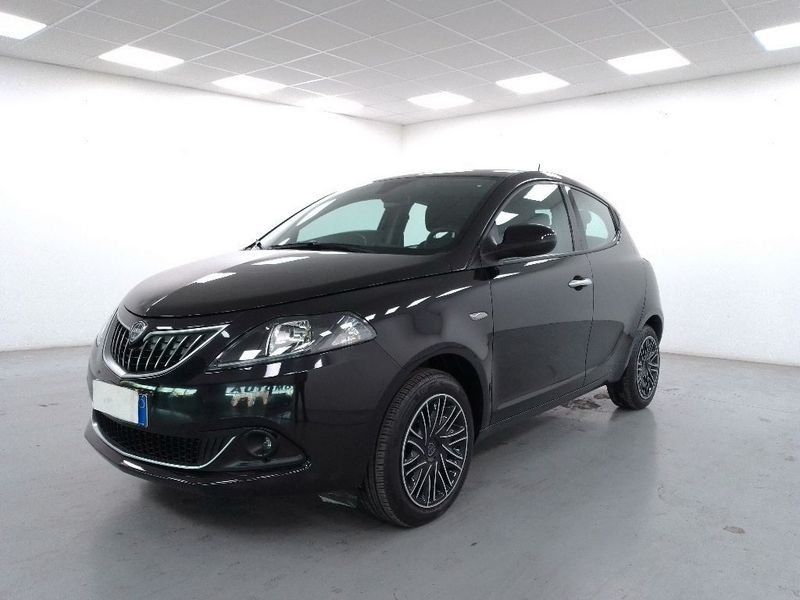 Lancia Ypsilon 2022