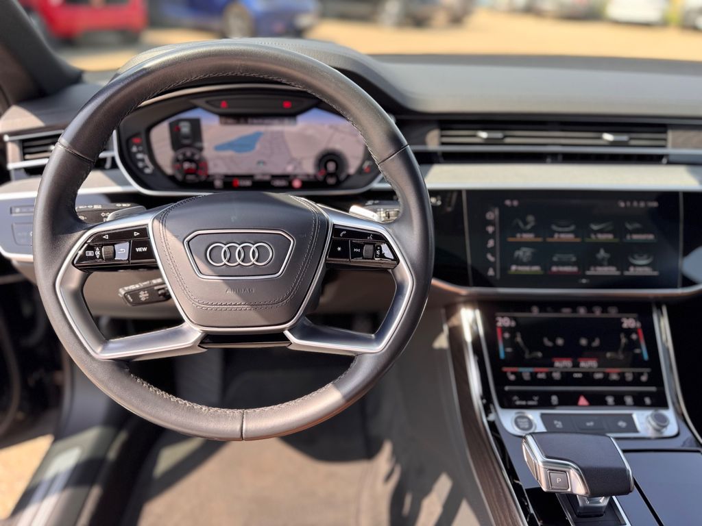Audi A8 2022