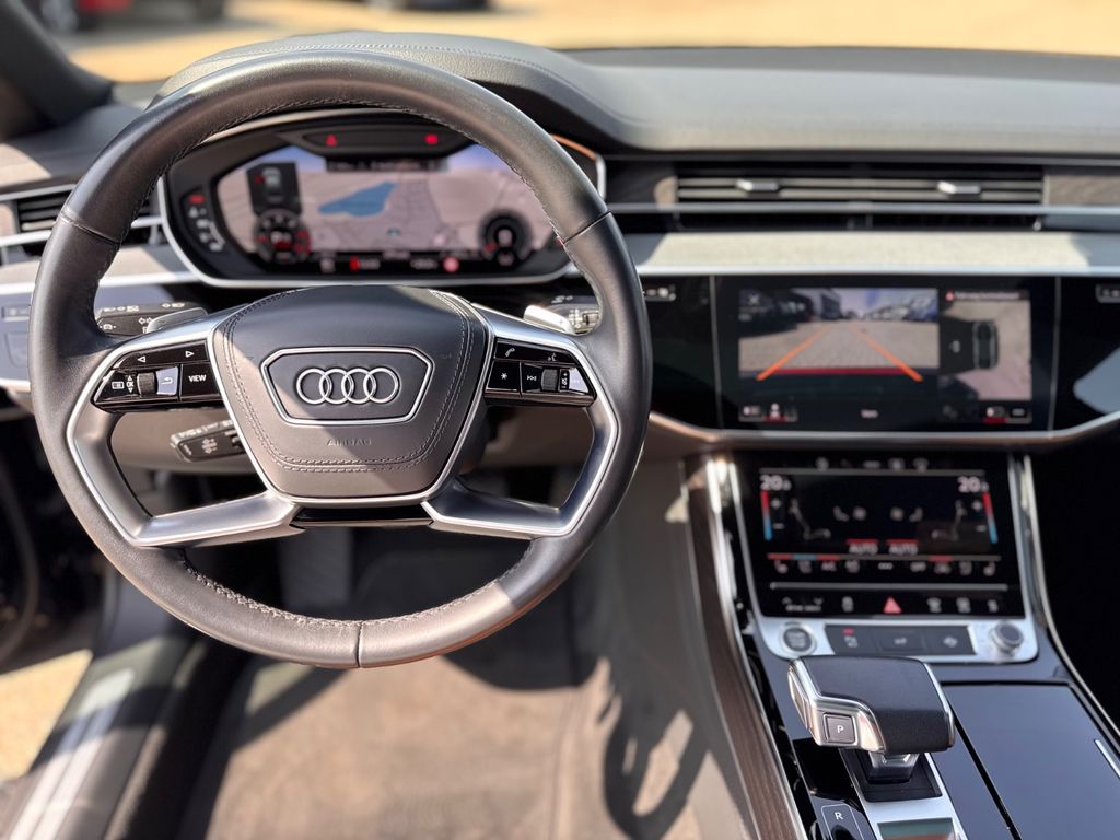 Audi A8 2022