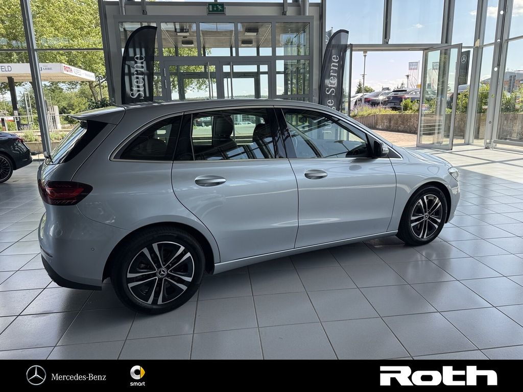 Mercedes-Benz B 200 2024