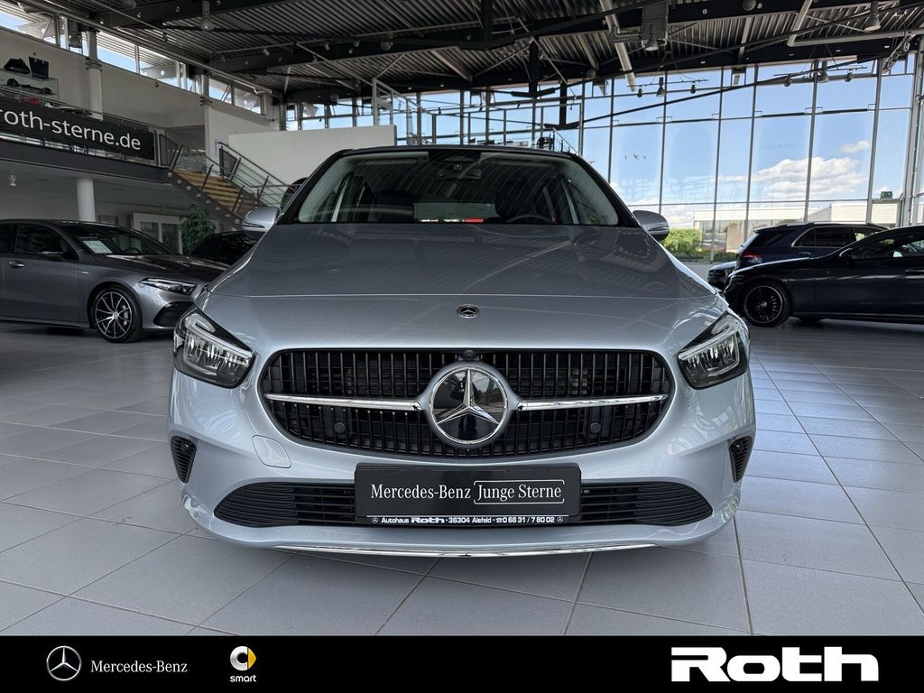 Mercedes-Benz B 200 2024
