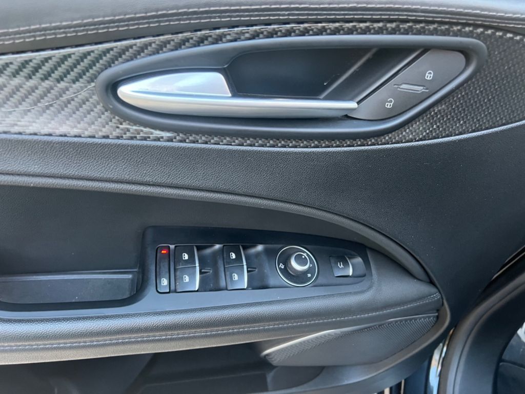 Alfa Romeo Stelvio 2019
