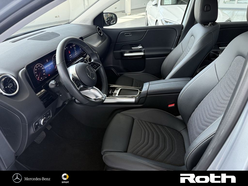 Mercedes-Benz B 200 2024